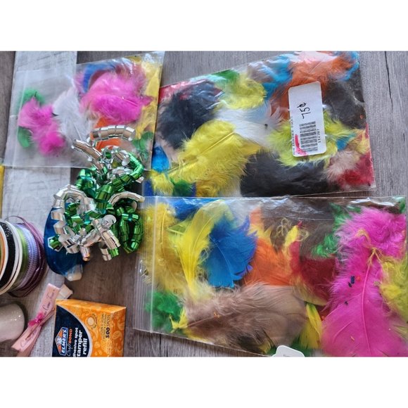 3D Lot Scrapbook Embellishments Ribbons Petals Feathers Flowers Retired NEW #49 - Picture 10 of 14